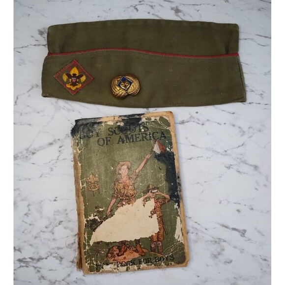 Vintage Boy Scouts of America BSA Lot /3 Garrison Cap Wolf Scarf Slide Handbook - Picture 1 of 15